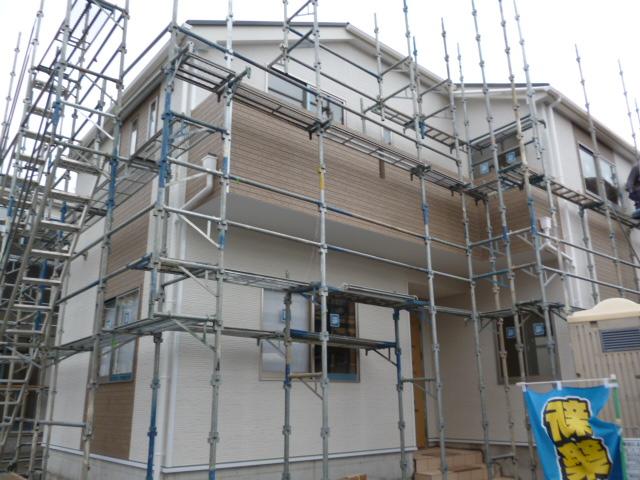 Local photos, including front road. Local (October 21, 2013) Shooting