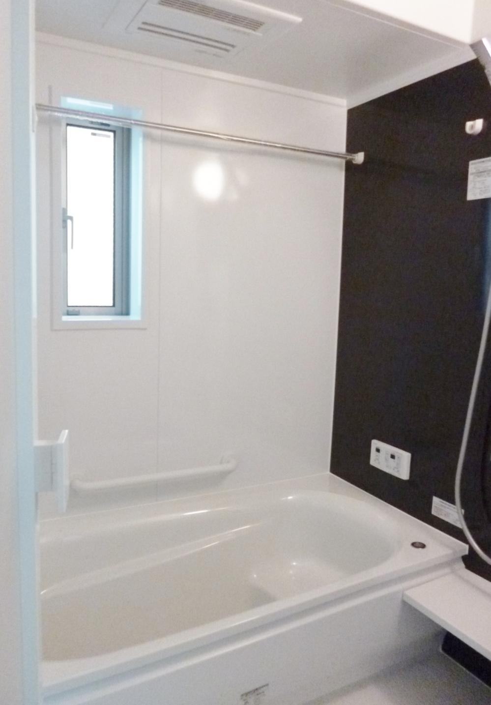 Bathroom. ventilation ・ heating ・ With dry!