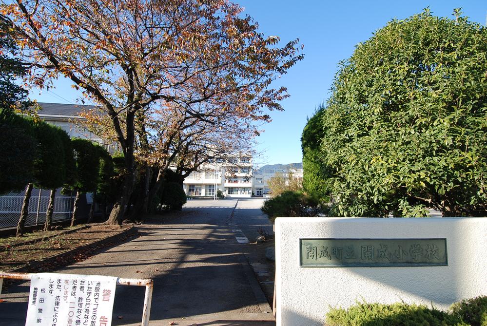 Primary school. 669m to Kaisei elementary school