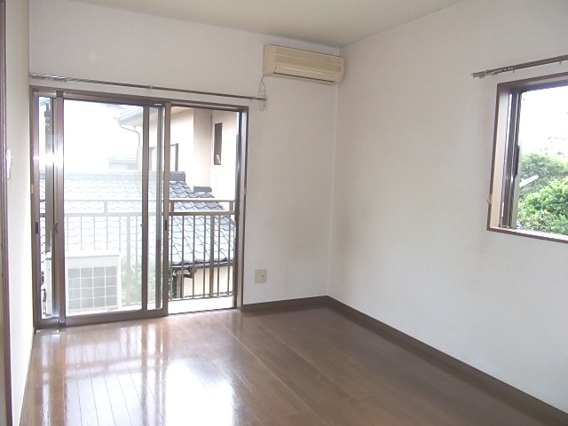 Other room space. It is very bright because it is a corner room