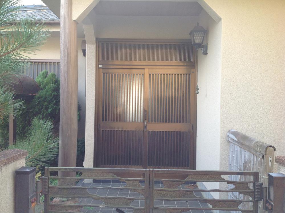 Entrance. Local (12 May 2012) shooting