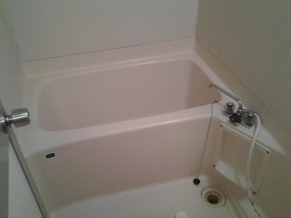 Bathroom. Indoor (10 May 2013) Shooting