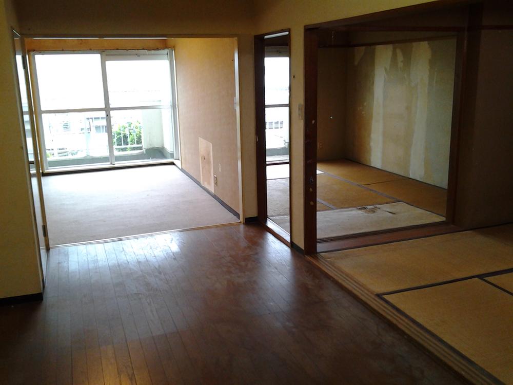 Living. Indoor (10 May 2013) Shooting