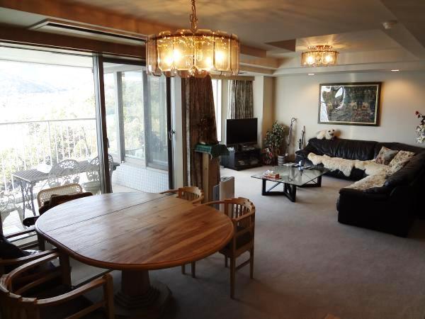 Living. Indoor (February 2012) Shooting