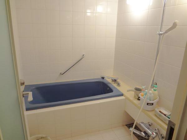 Bathroom. Indoor (February 2012) Shooting