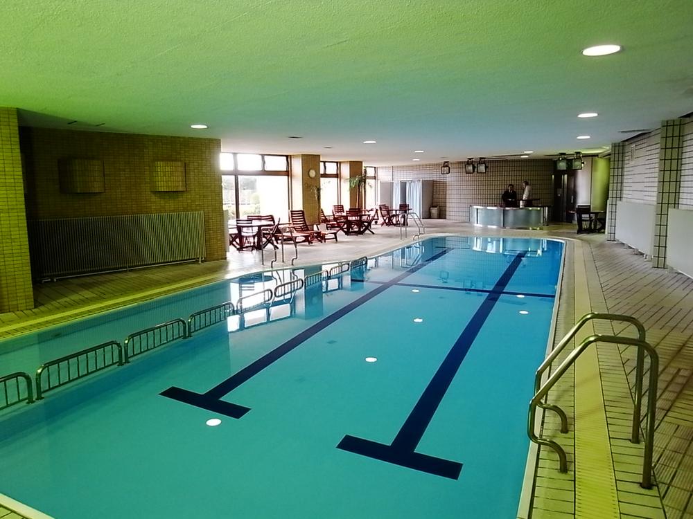 Other common areas. "Pool"