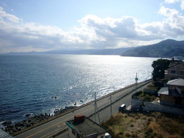 View photos from the dwelling unit. View from the site (June 2012) shooting