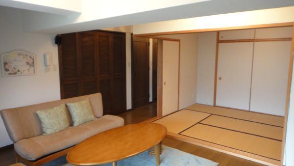 Living. Room (August 2012) shooting