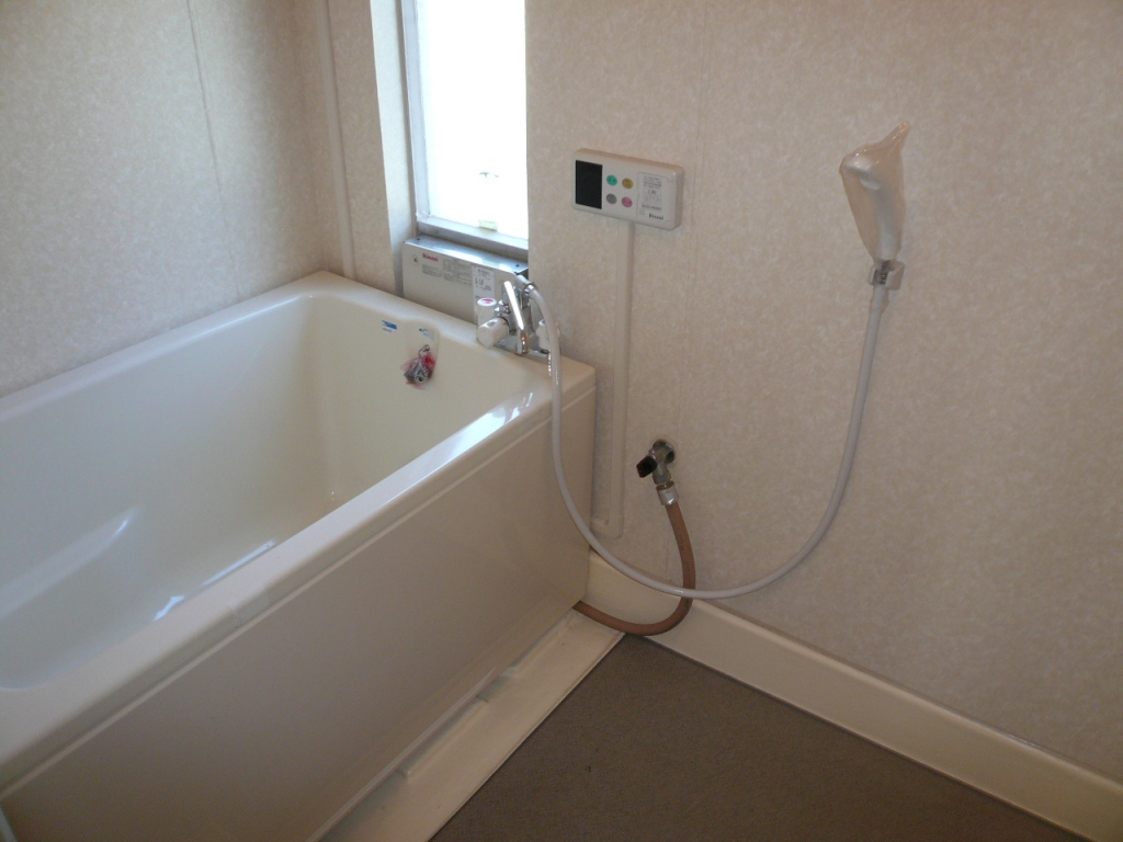 Bath. Photo is the same type ・ It is another dwelling unit. 