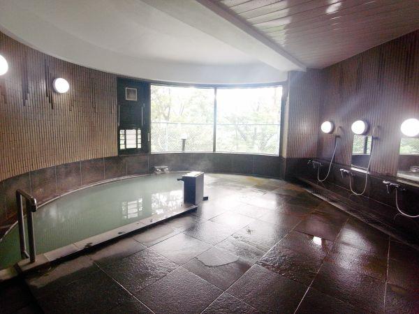 Bathroom. Please enjoy in the flow over the cloudy hot spring