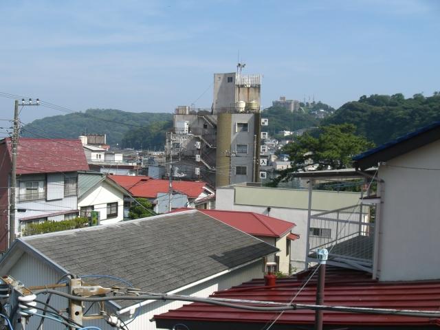 View photos from the dwelling unit. View from the local site (July 12, 2013) Shooting