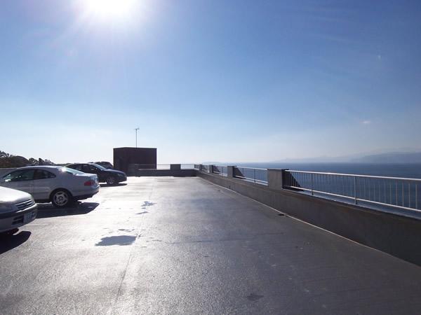 Parking lot. Common use