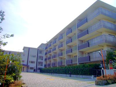 Local appearance photo. Gora walk about 8 minutes from the train station conveniently located (about 600m)