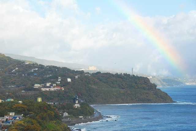 View photos from the dwelling unit. View from the site (June 2013) Shooting, Sagami Bay, you can overlook. living ・ It is a two-sided balcony to dining.