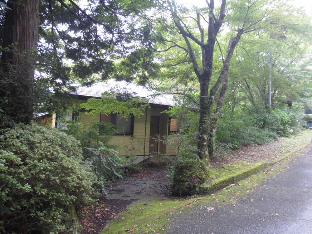 Local photos, including front road
