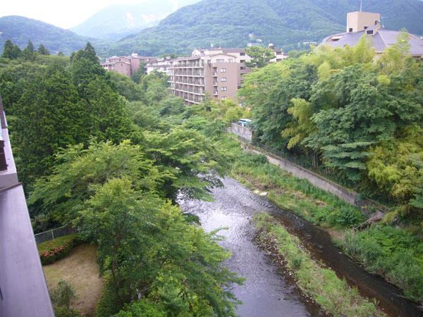 View photos from the dwelling unit. Hayakawa is murmuring under eyes from the balcony. Landscape flowing To smooth is we have stopped time.