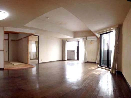 Living. It can immediately of your delivery because it is an empty room.