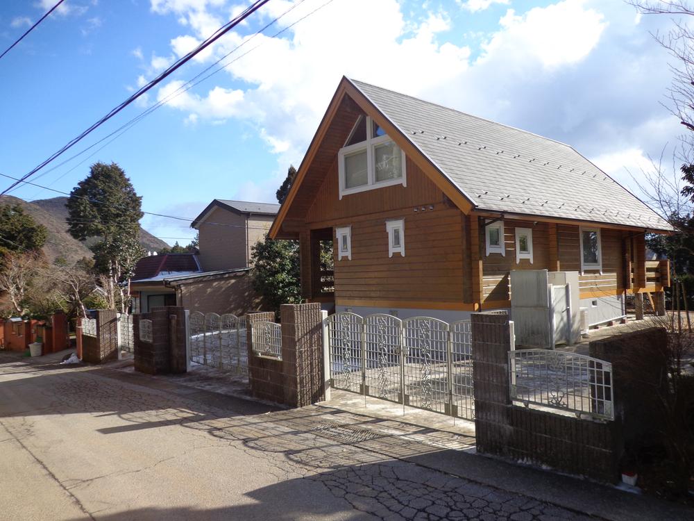 Local photos, including front road