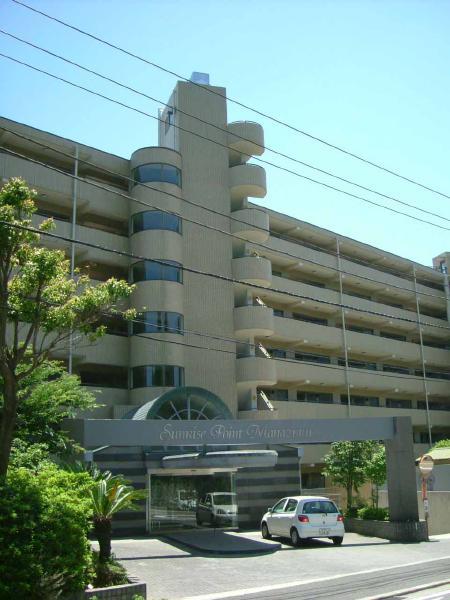 Local appearance photo. Local (12 May 2011) Shooting