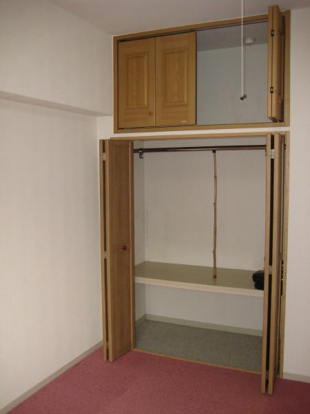 Non-living room. Indoor (12 May 2011) Shooting Western style room