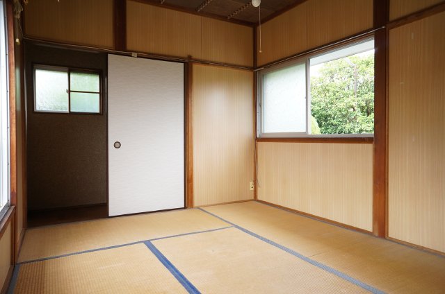 Living and room. Second floor Japanese-style room It is ventilation of very good room