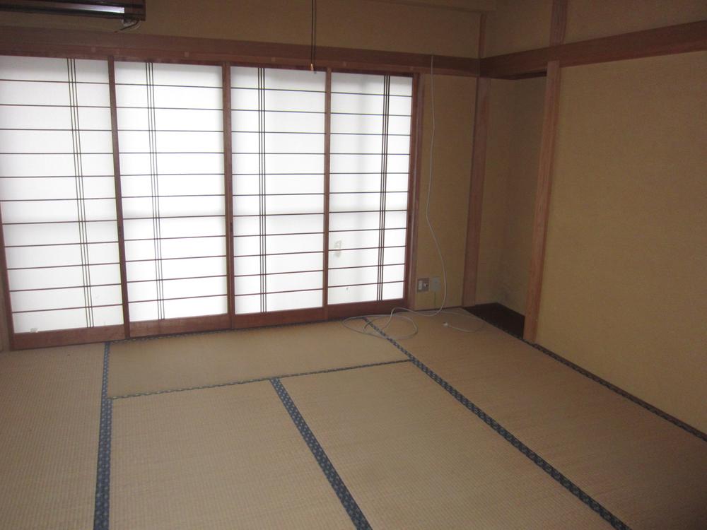 Non-living room