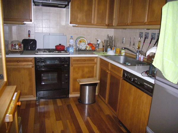 Kitchen. Kitchen is about 7.2 tatami. This breadth that can focus on the cuisine.