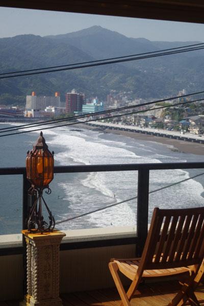 View photos from the dwelling unit. View from the site (December 2012) shooting