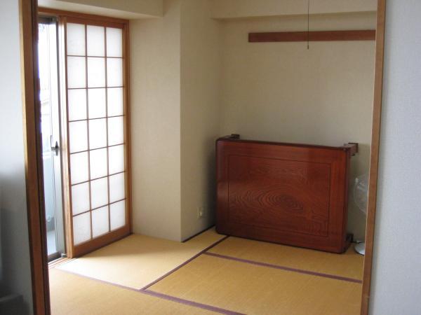 Non-living room. Indoor (June 2012) shooting Japanese-style room