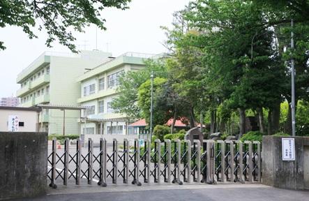 Primary school. 780m Atsugi elementary school to Atsugi Elementary School