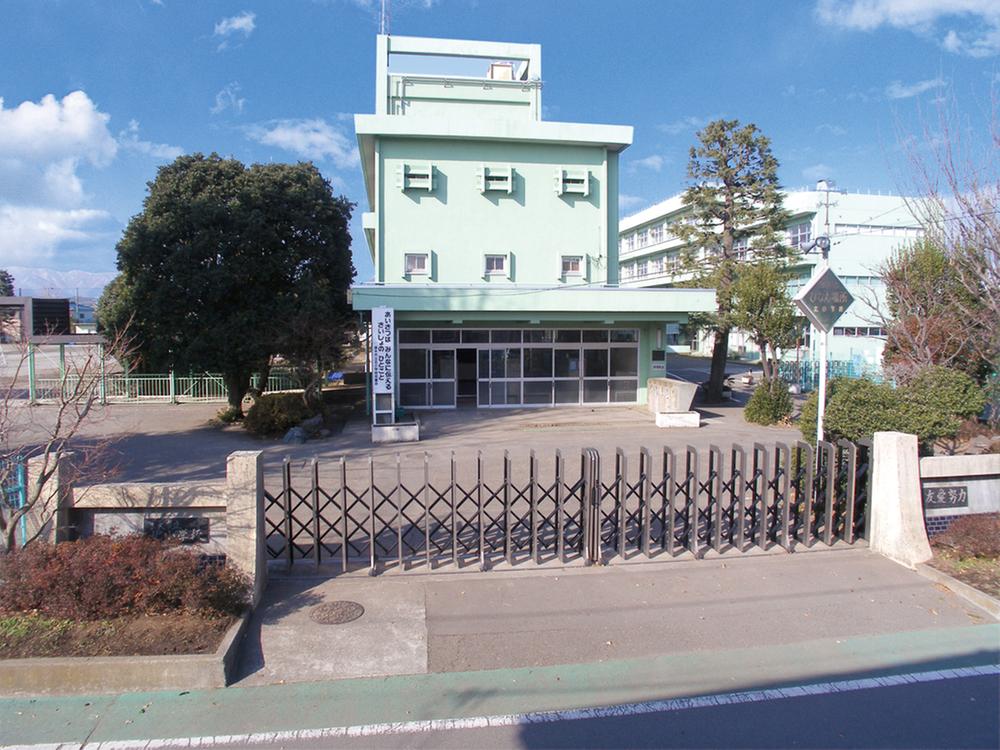 Primary school. 150m to Atsugi Tatsukita Elementary School