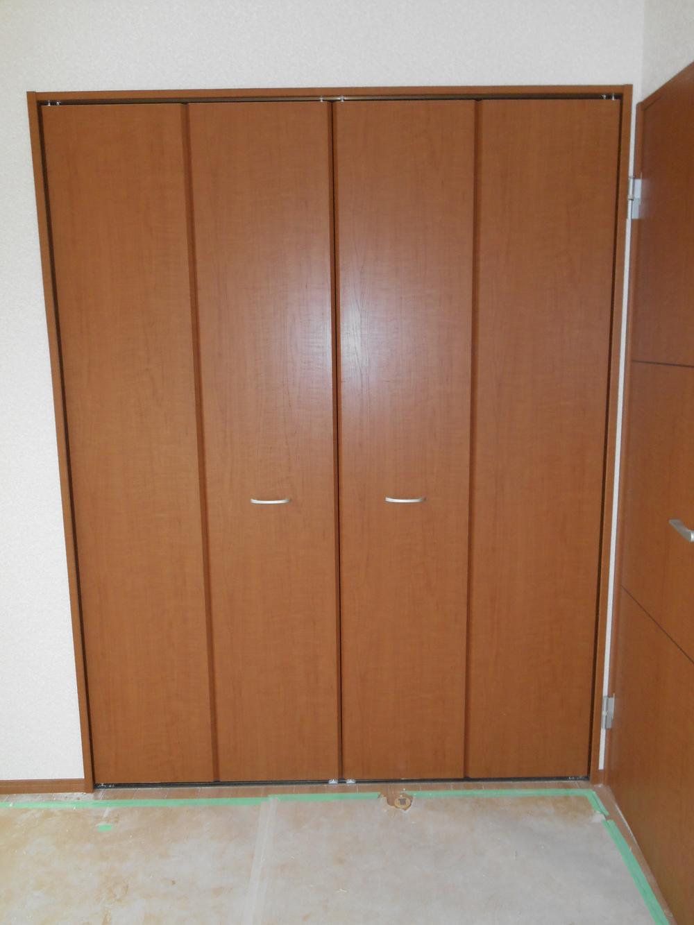 Receipt. Western-style housing