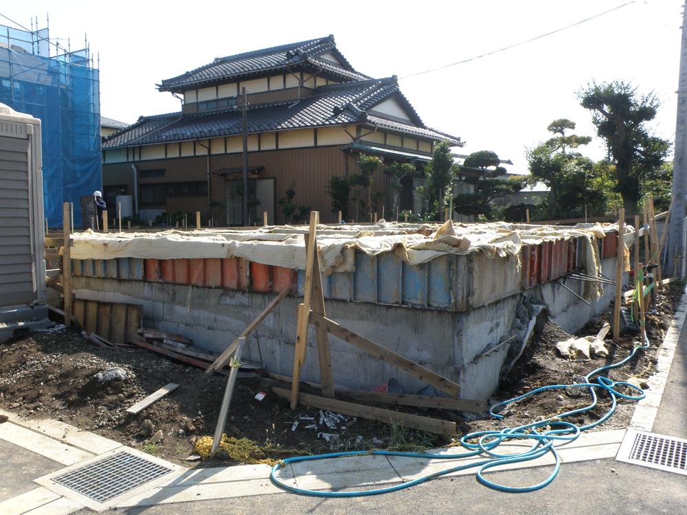 Local appearance photo. Local (11 May 2013) Shooting