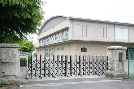 Junior high school. 266m to Atsugi Municipal Atsugi junior high school (junior high school)
