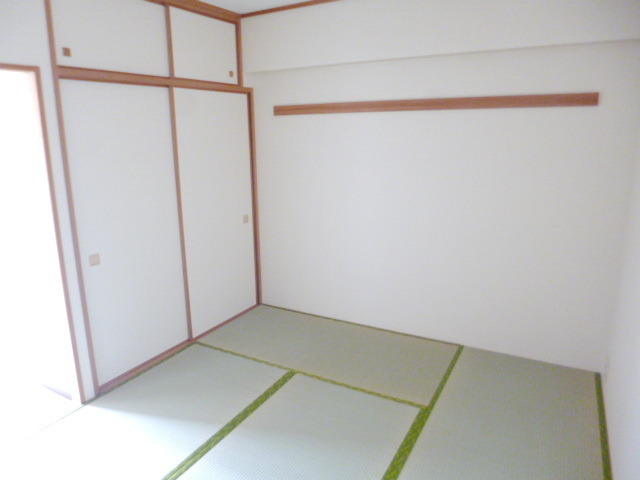 Other room space. Beautiful Japanese-style room