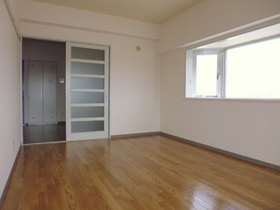 Living and room. Western-style 6.7 Pledge ・ Bright living room with bay window with