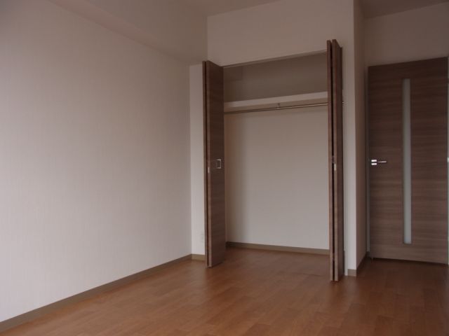 Living and room. Rooms refreshing your luggage is here! !