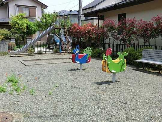 park. 100m until Kamiogino Arai park