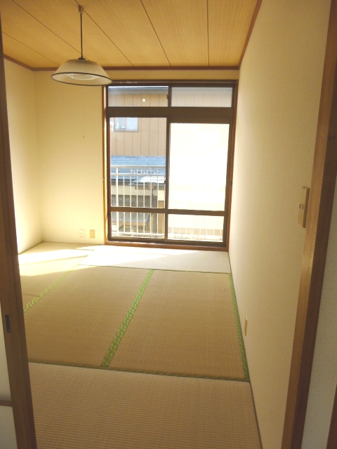 Living and room. City Heim Naruse Heights II