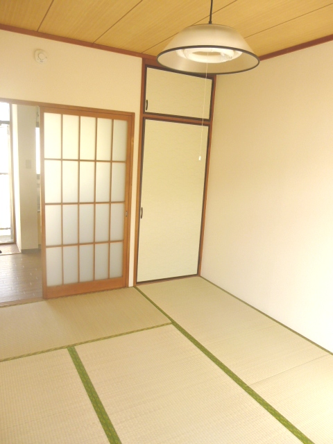 Living and room. City Heim Naruse Heights II