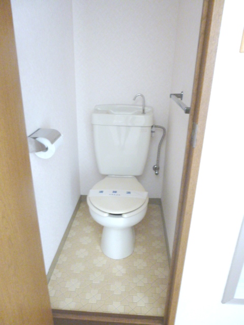 Toilet. City Heim Naruse Heights II