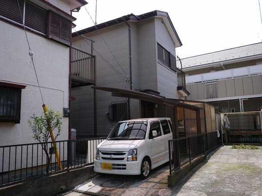 Local appearance photo. It is a quiet residential area but super within walking distance ・ There are many, such as drugstore living environment is good.
