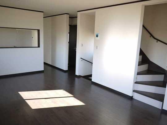 Same specifications photos (living). All room pair glass, Shutter shutters standard