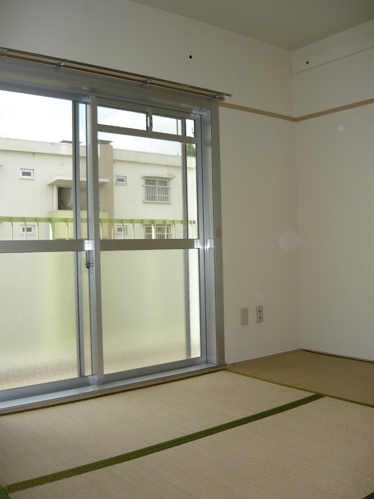 Living and room. Japanese-style room 6.0 tatami Photo is the same type ・ It is another dwelling unit. 