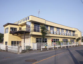 kindergarten ・ Nursery. Hot water 580m until kindergarten