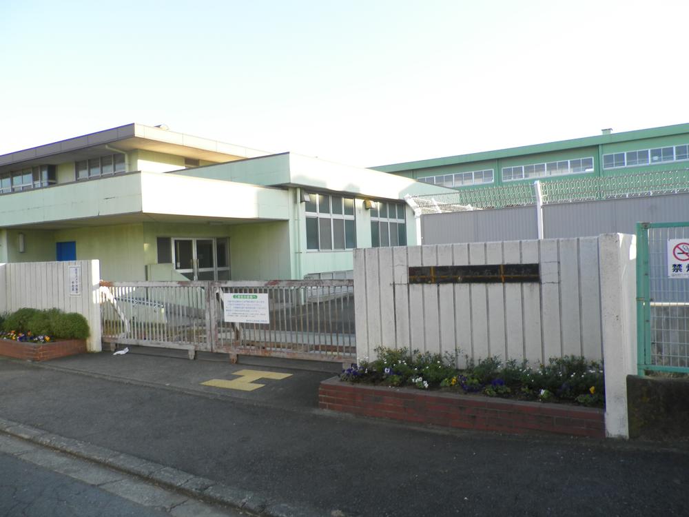 Primary school. 1529m to Atsugi Municipal Yochi Minami Elementary School