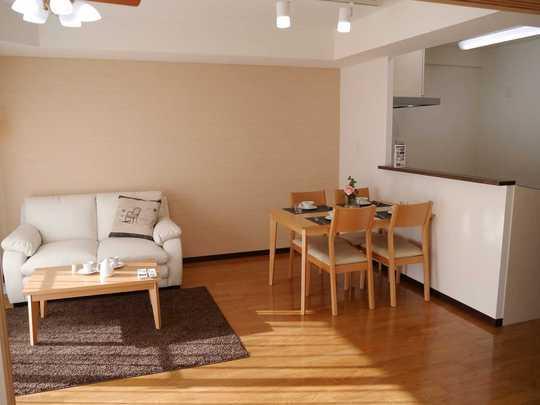 Living. Flooring ・ It is pre-exchange cross Zhang.