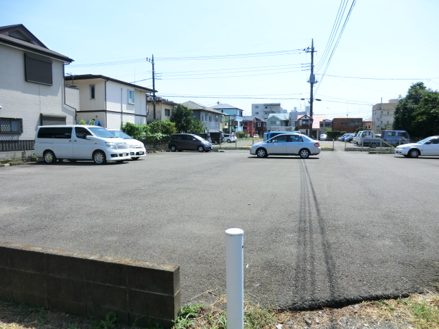Parking lot