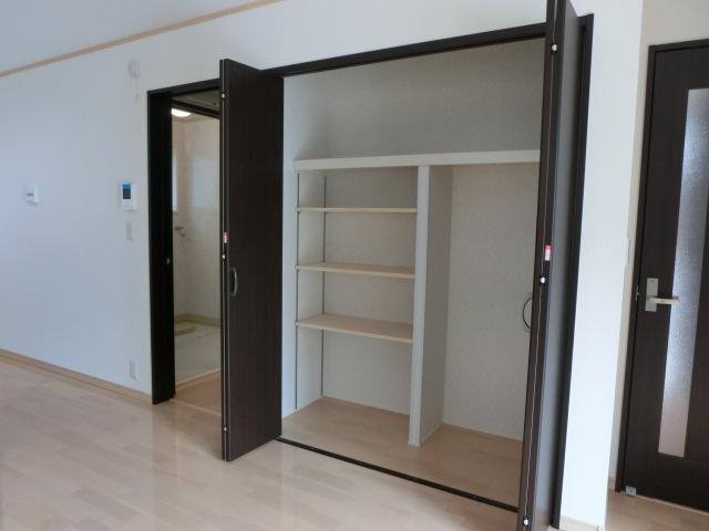 Receipt. Indoor (10 May 2013) Shooting