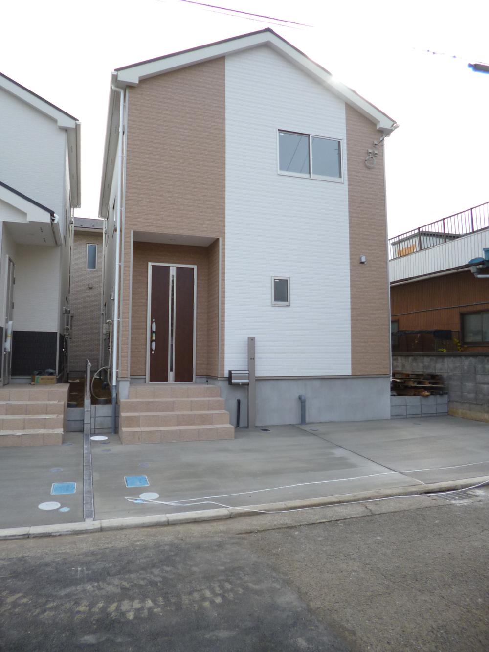 Local appearance photo. Local (12 May 2013) Shooting  ☆ 1 Building ☆ All building Parking 2 Taiyu!  ☆ Worry the entire road traffic less children